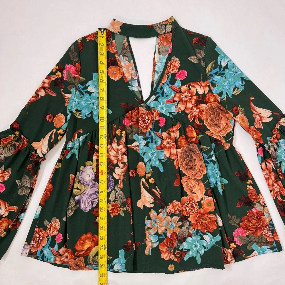 Altar’d State Green Floral Blouse Flare Bell Sleeve Choker Collar Top SZ Medium